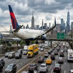 Un avion frôle la catastrophe au-dessus d’une autoroute à New York