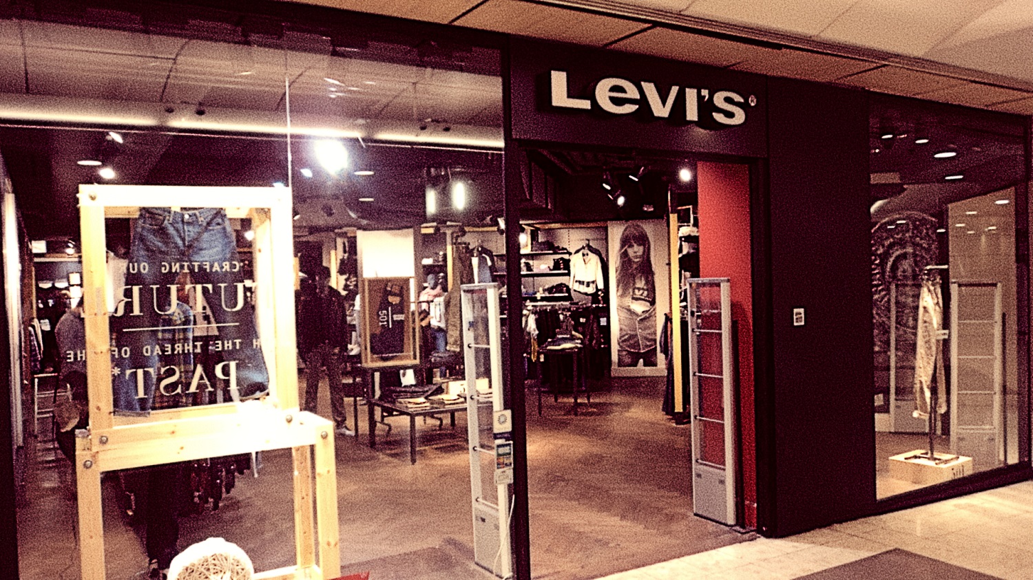 Levis-service-client